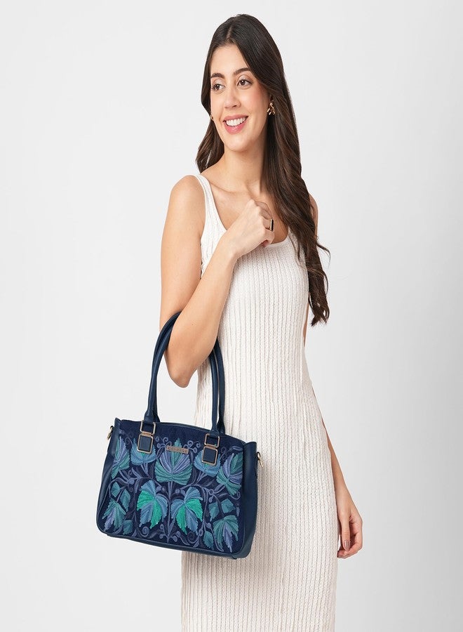 كابريس حقيبة كابريس سيجي تريسانا الكبيرة للنساء | حقيبة يد مطرزة بتطريز كاشيدا مع حزام قابل للتعديل والفصل و3 جيوب واسعة | حقيبة يد أنيقة للعمل والسفر والاستخدام اليومي (أزرق) - Image 2